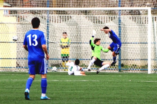 "Таганрог" сильнее гостей из Осетии